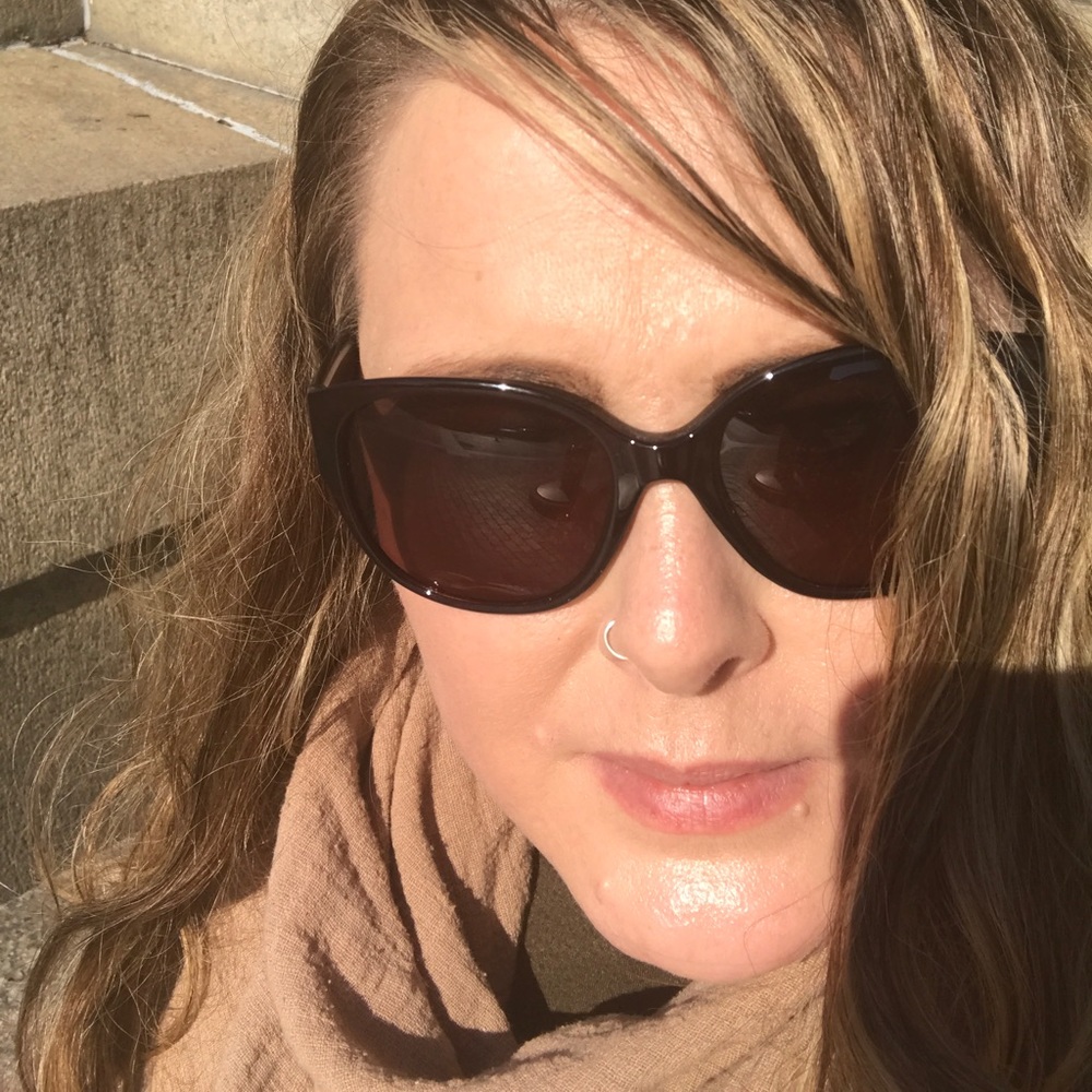 Meet your Posher, Brooke